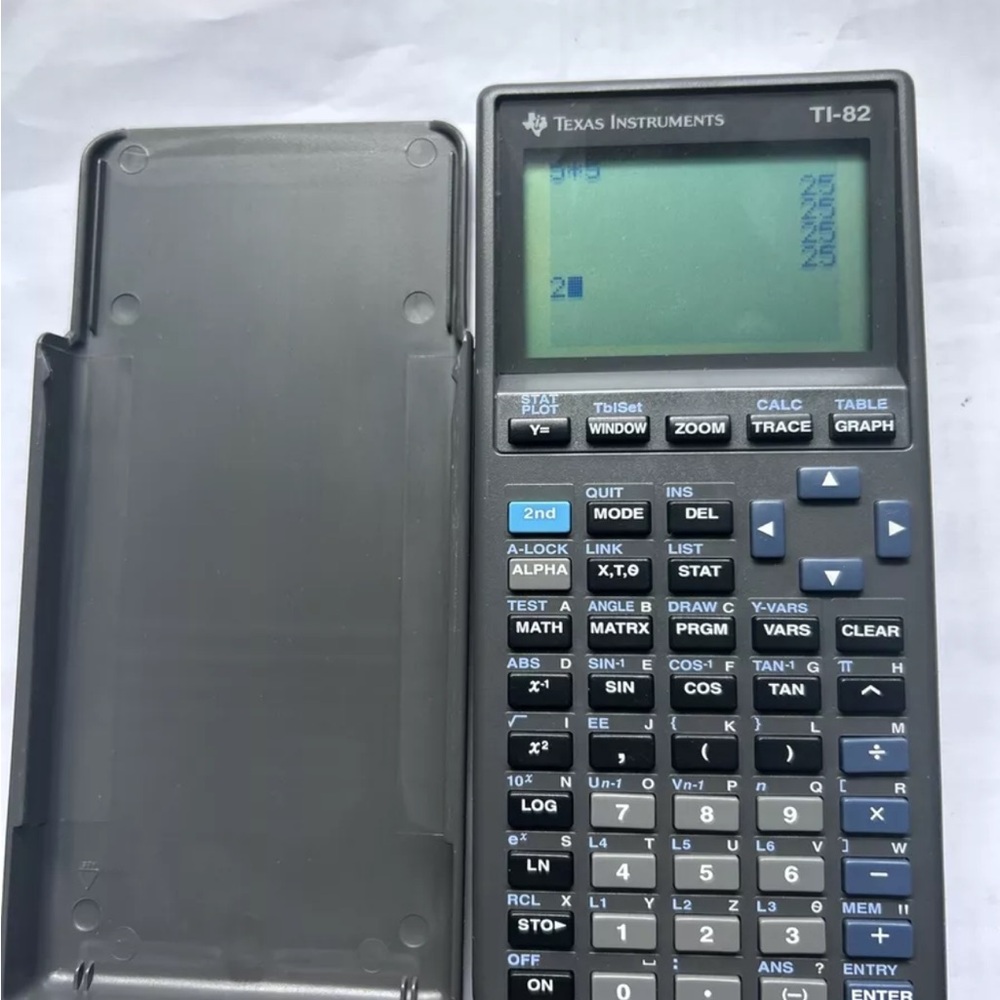 Texas Instrument TI 82 Graphing Calculator W Cover Tested